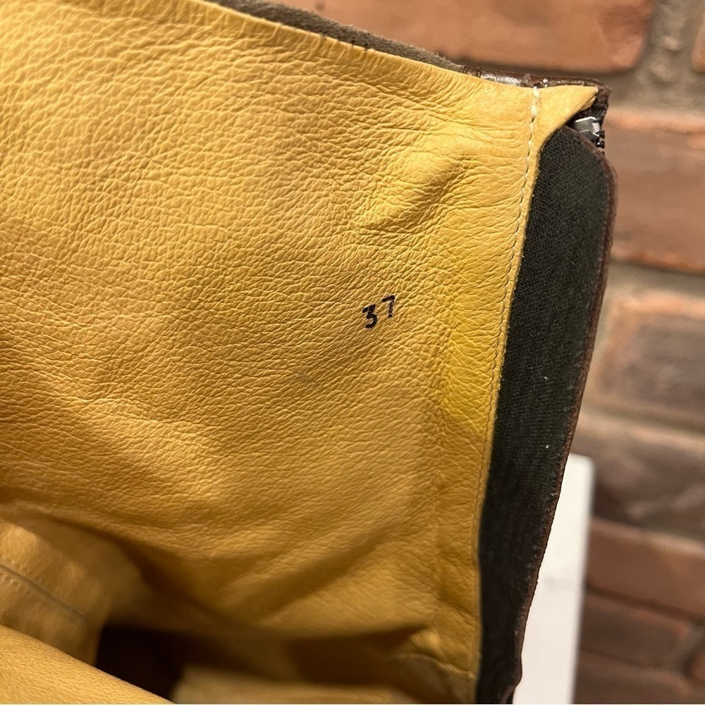 Gold Button suede Boots - Picture 9 of 10
